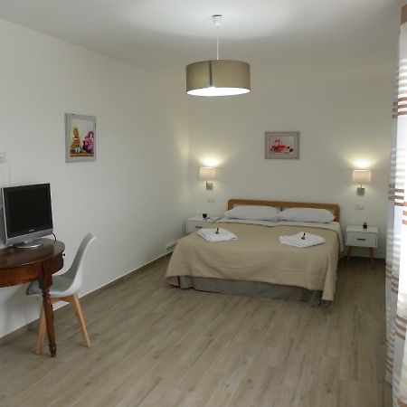 Ibiscus Bed and Breakfast Castellammare del Golfo Eksteriør billede